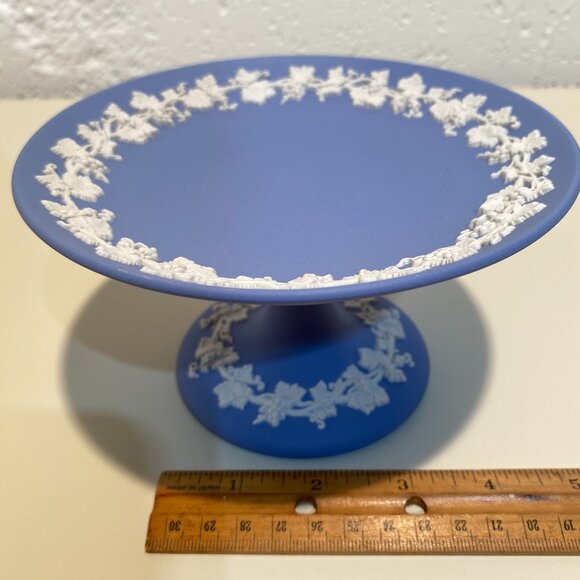 Wedgwood Blue Jasperware Compote with White Motif - Picture 7 of 8